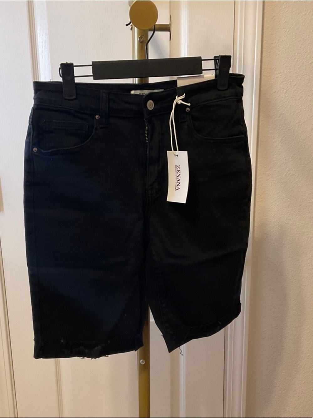 Zenana Outfitters Black Men’s Denim Jean Shorts